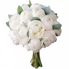 Свадебный букет с белыми пионами