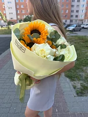 Розы и подсолнухи