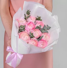 9 Розовых Ранункулюсов и Эвкалипт