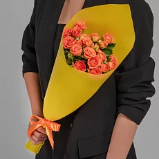 5 Оранжевых Роз в упаковке