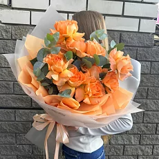 Букет из ярких роз