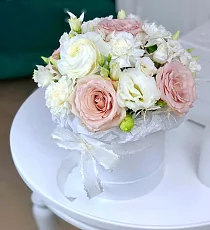 Шляпная коробка "Незнакомка"