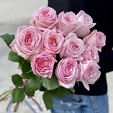 Букет из 11 пионовидных роз 