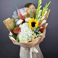 Белая Гортензия и Подсолнух