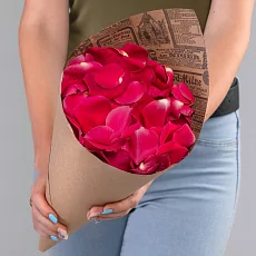 Лепестки Малиновых Роз