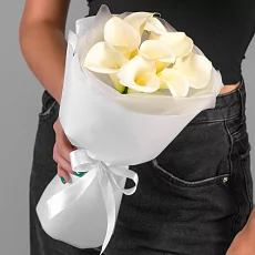 9 Белых Калл в упаковке