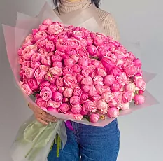 51 Роза в дизайнерской упаковке 