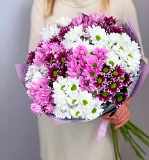 Сборный букет авторский из хризантем микс