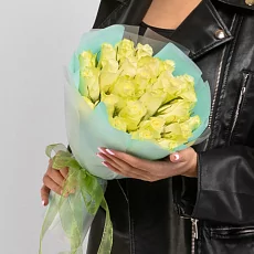 25 Роз в упаковке 