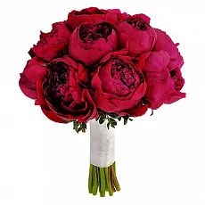 Свадебный букет с бордовыми пионами