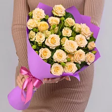 11 Бежевых Роз в упаковке 