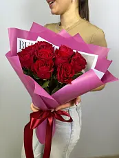 Букет живых цветов из 11 красных роз