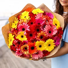 51 Разноцветная Гербера в крафте