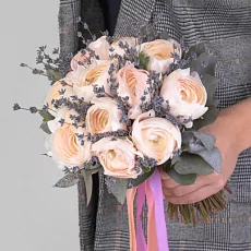 Букет невесты из ранункулюсов 