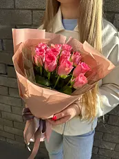 Букет живых цветов из 11 розовых роз