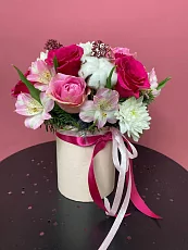 Композиция с розой и хлопком