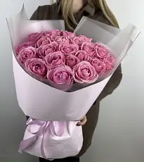 Букет живых цветов  из 25 розовых роз