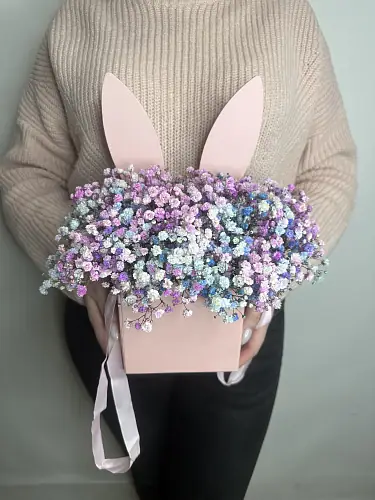 Коробка с ушками и гипсофилой