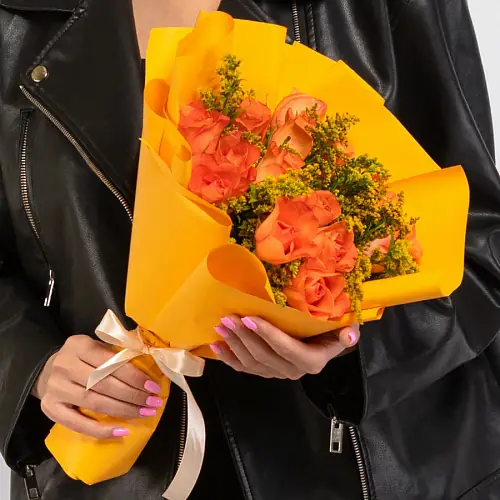 Букет "Роза и Солидаго"