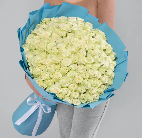 Букет живых цветов из Нежных роз 101 шт