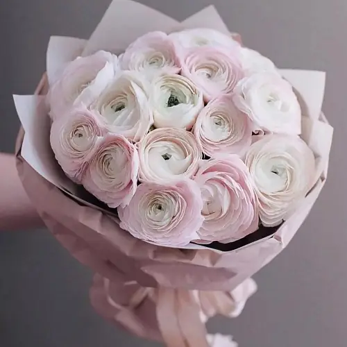 15 Ранункулюсов