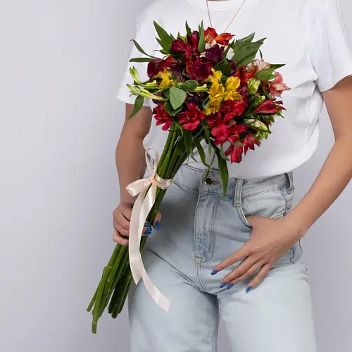 15 Альстромерий