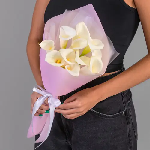 11 Белых Калл в упаковке