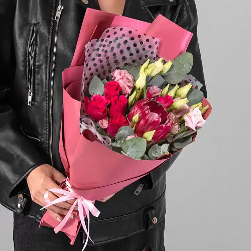 Букет из протеи и эустомы 